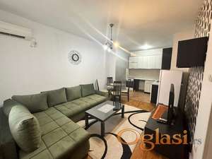 Dvosoban, neamešten stan, Grbavica